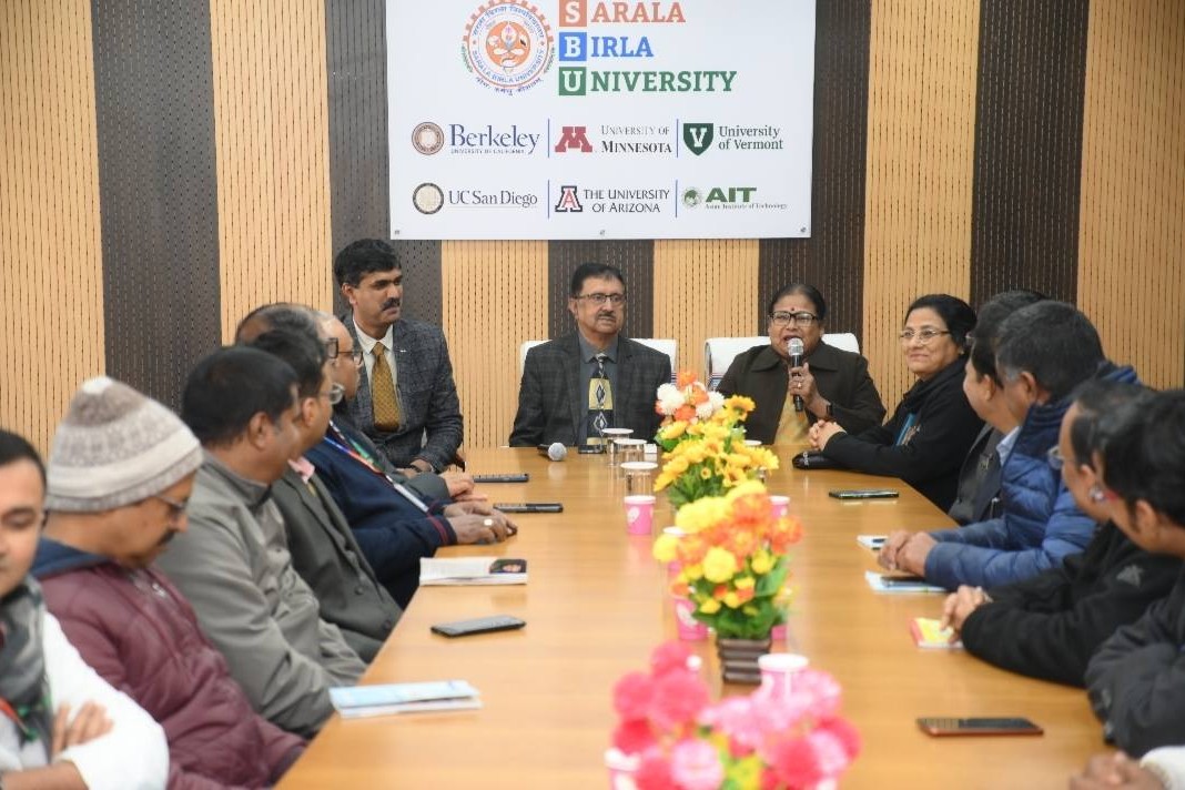 Expert Talk on “Achieving Excellence in Commerce & Management Education”